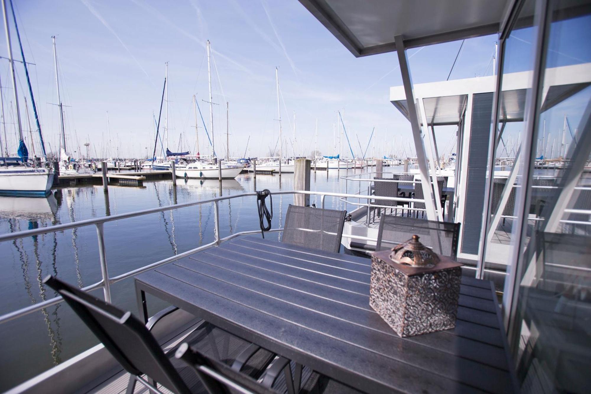 Marinaparcs Almere Bagian luar foto