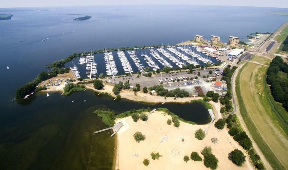 Marinaparcs Almere Bagian luar foto